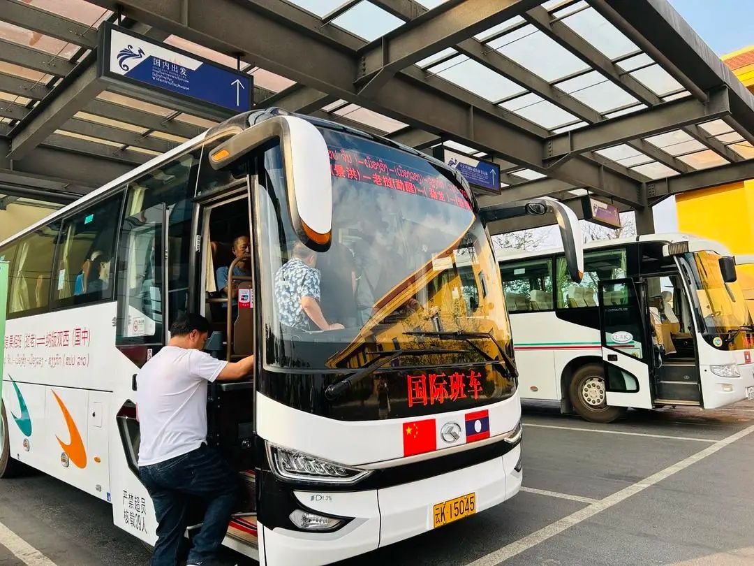 Laos and China launch new cross-border bus route linking Yunnan to Luang Namtha